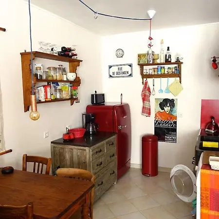 Cosy Steps From Train Station Appartement Luxemburg